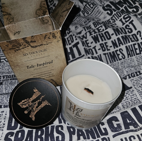 Mythologie Accents Mythologie Frostberry Candle Poshmark